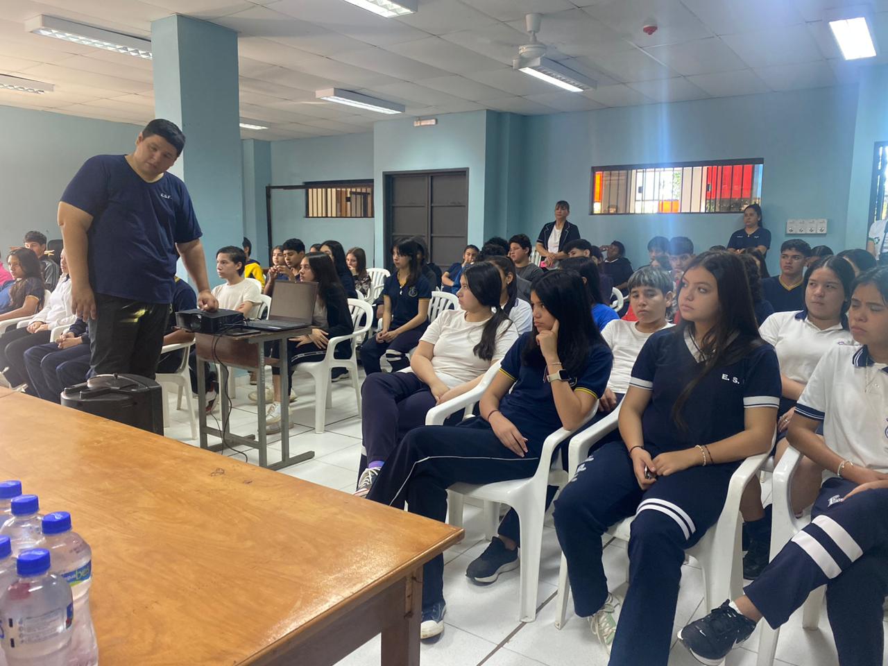 Fructífera charla educativa sobre cambio climático en la Escuela Básica 8175 San Francisco