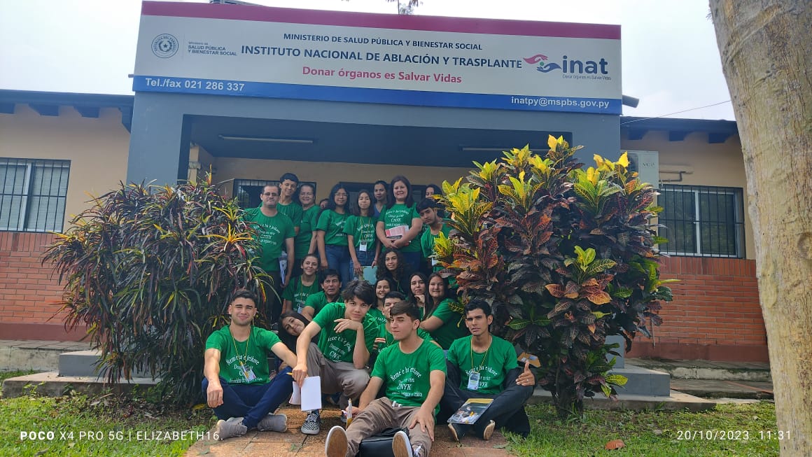 Alumnos del Colegio Nacional Ykua Ka’aguy visitan el INAT