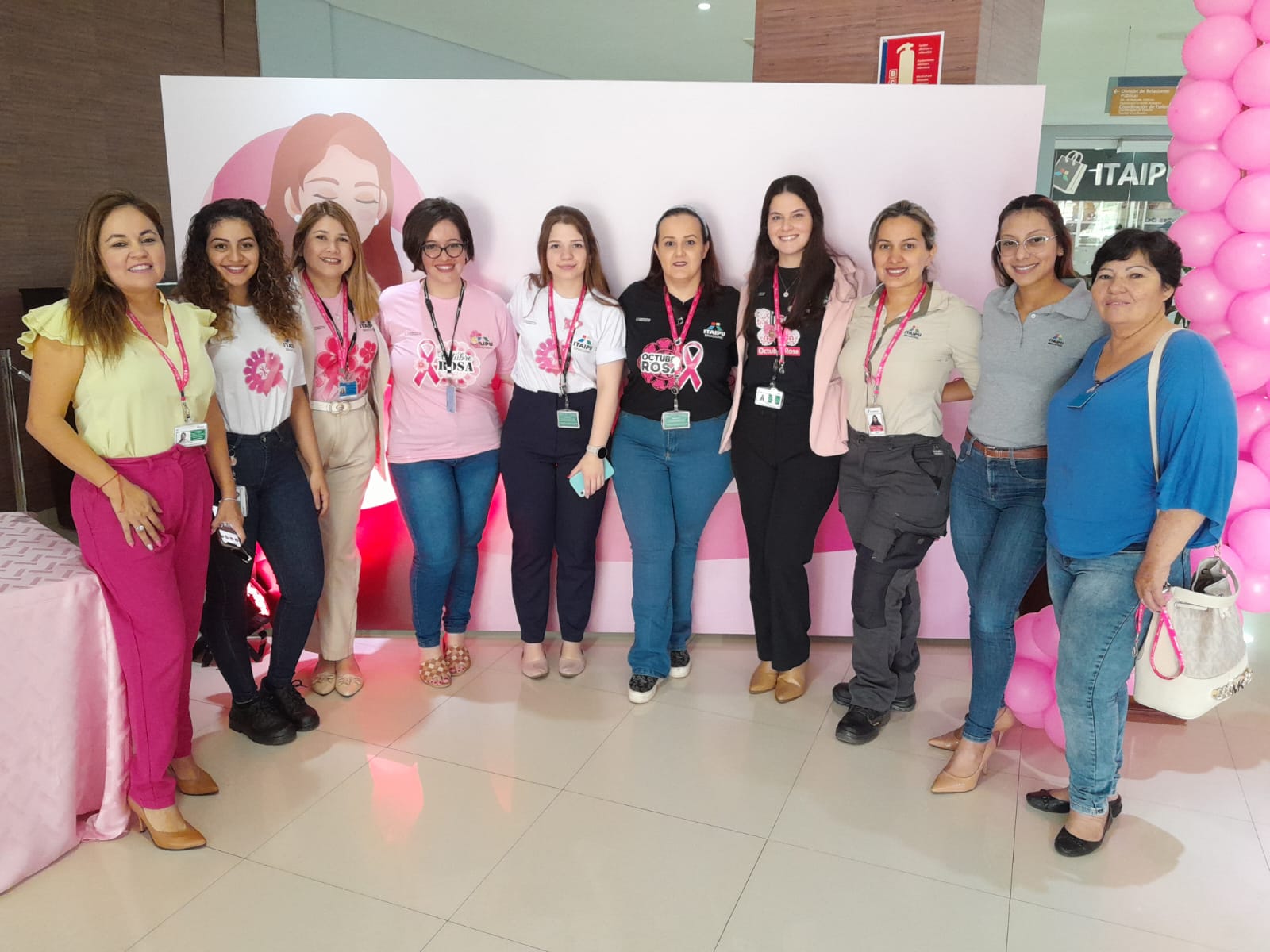 Siguen las charlas de concienciación sobre la detección de cáncer de mama