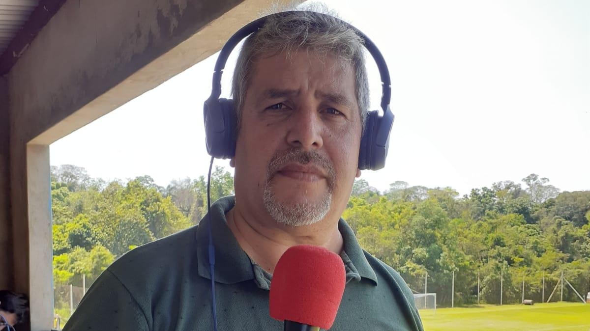 “Relatando fútbol es como si fuera que soy uno más de los protagonistas de un partido”